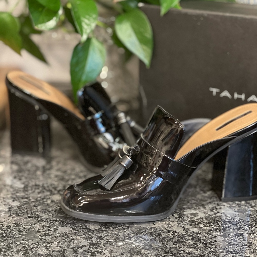 Tahari size 10 black patent leather mules.